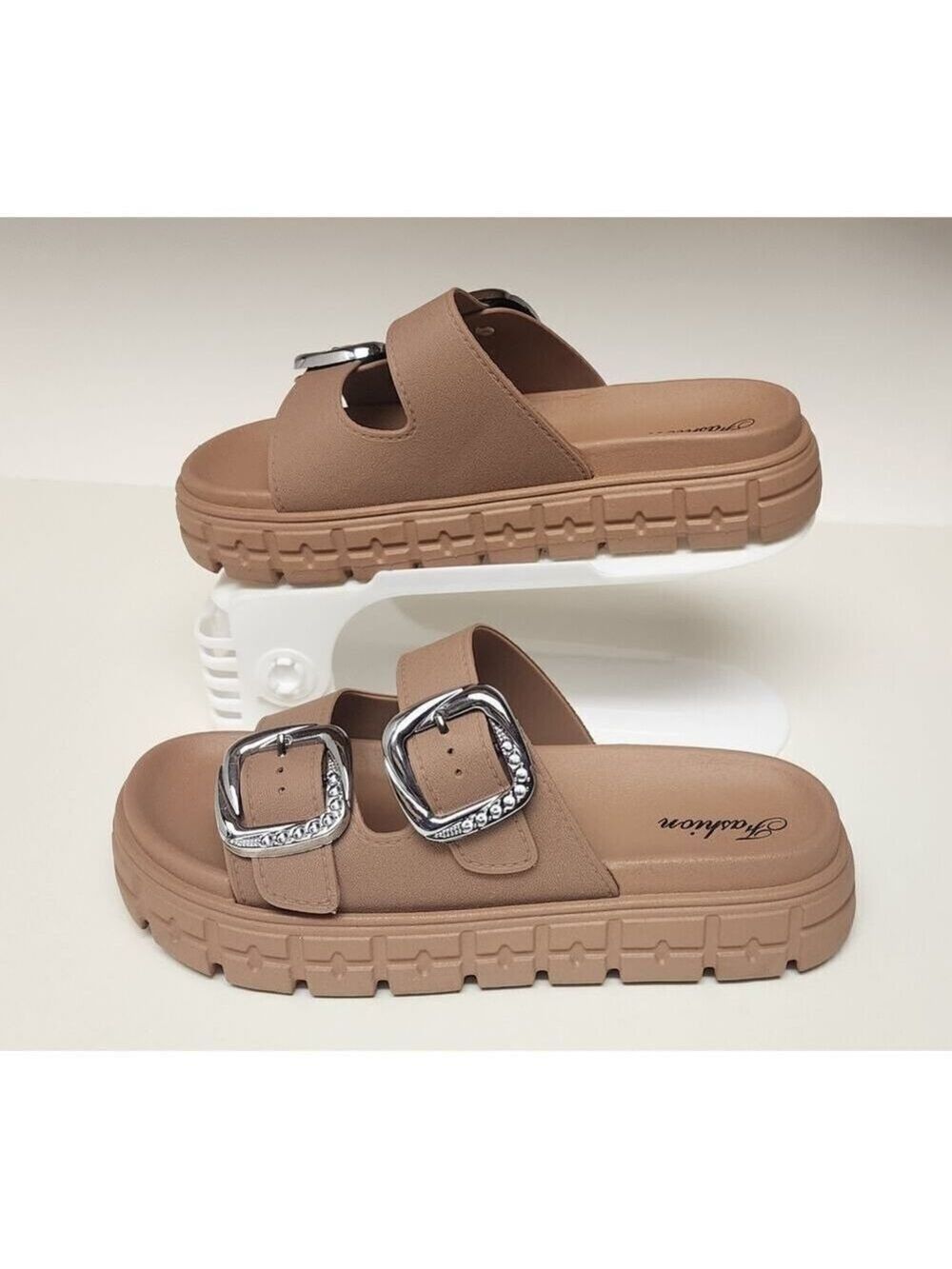 Womens Fashion Lightweight Eva Sandals Size US 8 Color Tan - Picture 1 of 8